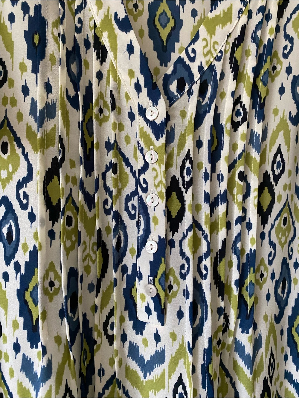 Rose & Olive White Blouse with Navy & Olive Ikat Print - Picture 5 of 6